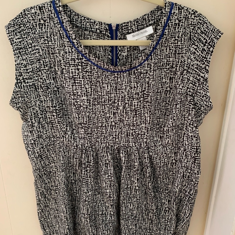 Motherhood Black and White Maternity Top